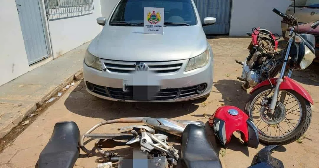 PM descobre desmanche de carro e moto no bairro Vila Acre