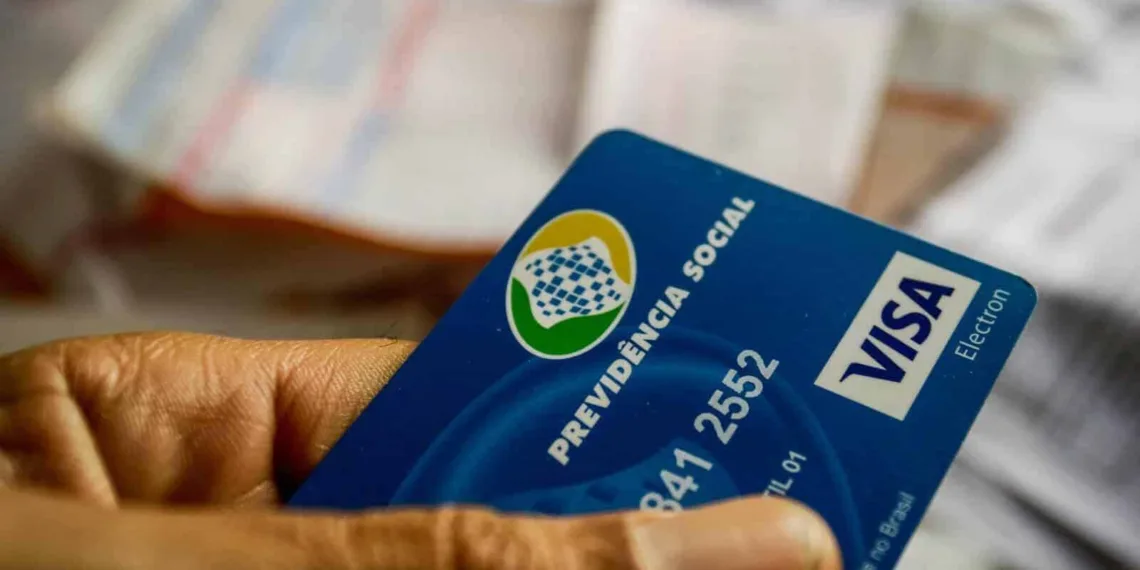Mais de 8,9 mil aposentados e pensionistas do Acre já receberam o ressarcimento