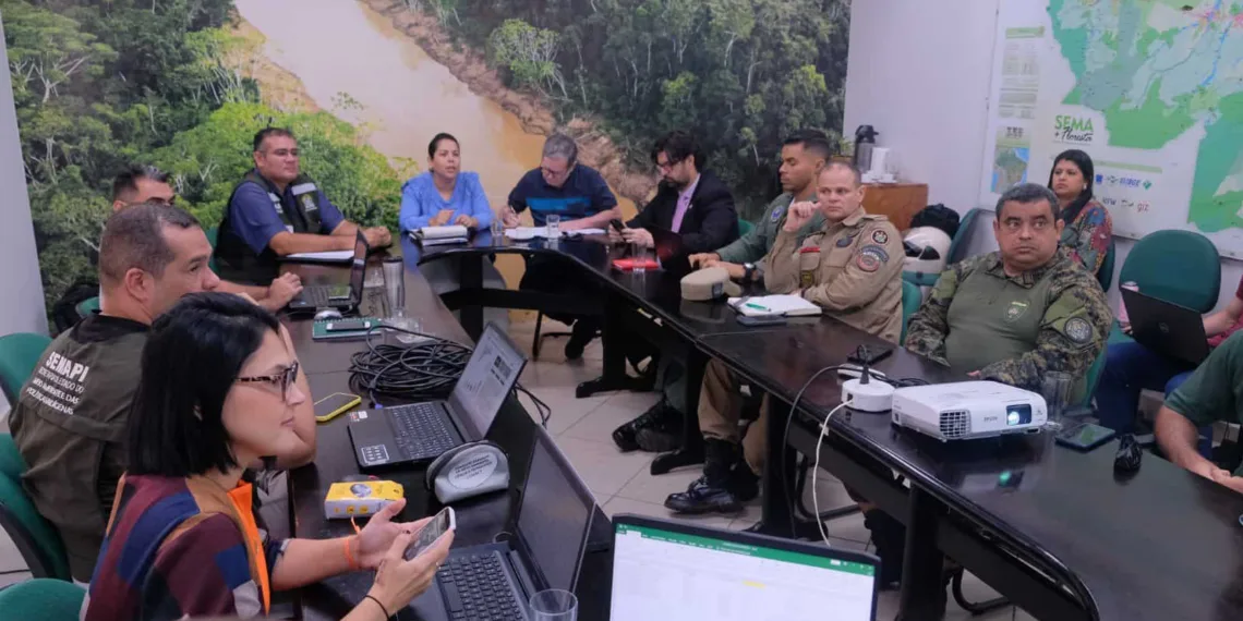 Reuniões na Sala de situação ocorrem uma vez por semana. Alexandre Cruz-Noronha.