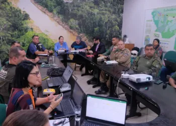 Reuniões na Sala de situação ocorrem uma vez por semana. Alexandre Cruz-Noronha.