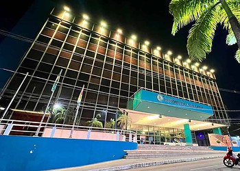 Deputados vão cobrar de ministério solução para crise aérea no Acre