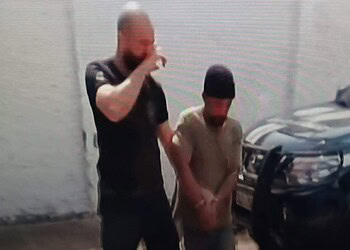 Morador de rua é preso por tentar assassinar vendedor ambulante a facadas