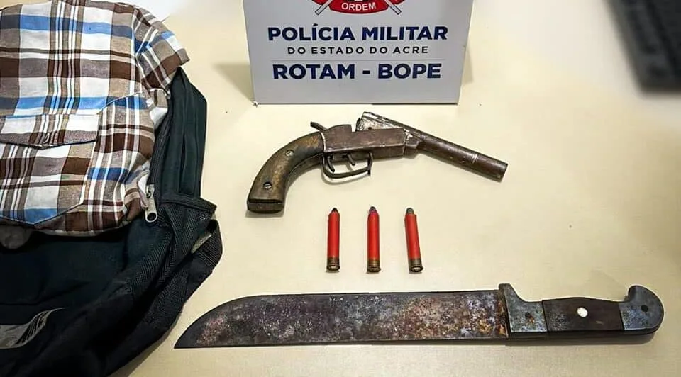 Homem é preso com arma de fogo na Cidade do Povo