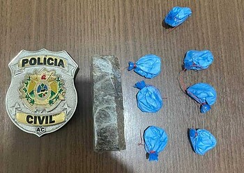 Homem é preso por tráfico de drogas após denúncia anônima