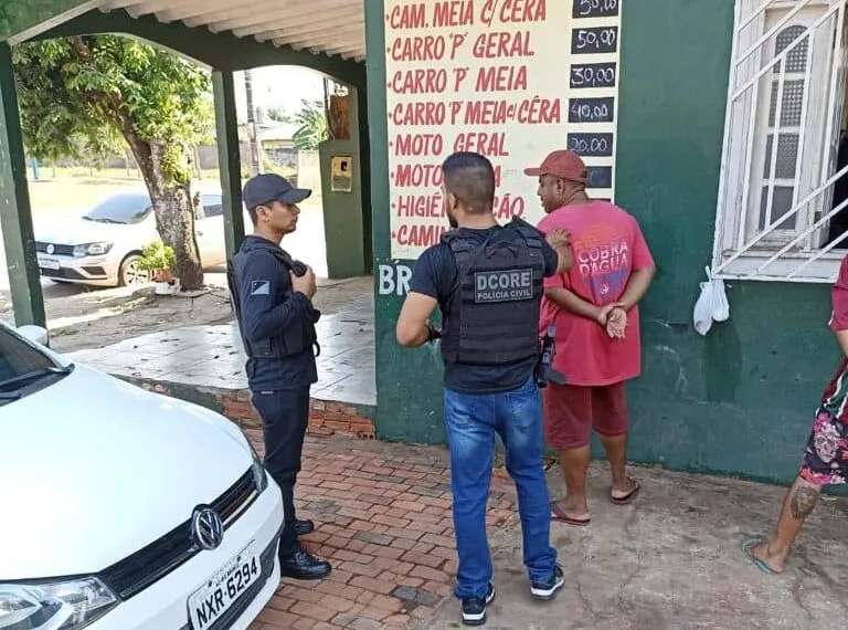 Traficante que usava lava jato para comercializar drogas e receptar produtos de roubo é preso
