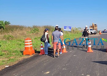 Polícia cumpre ordem de reintegração de posse de 450 famílias na Estrada do Irineu Serra