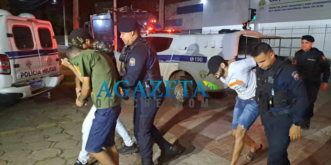 Polícia prende grupo envolvido em mortes e apreende armas e carro de luxo