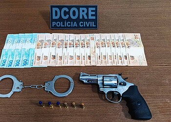 Polícia Civil prende autor de roubo e apreende arma de fogo, munições e algema utilizados em crimes