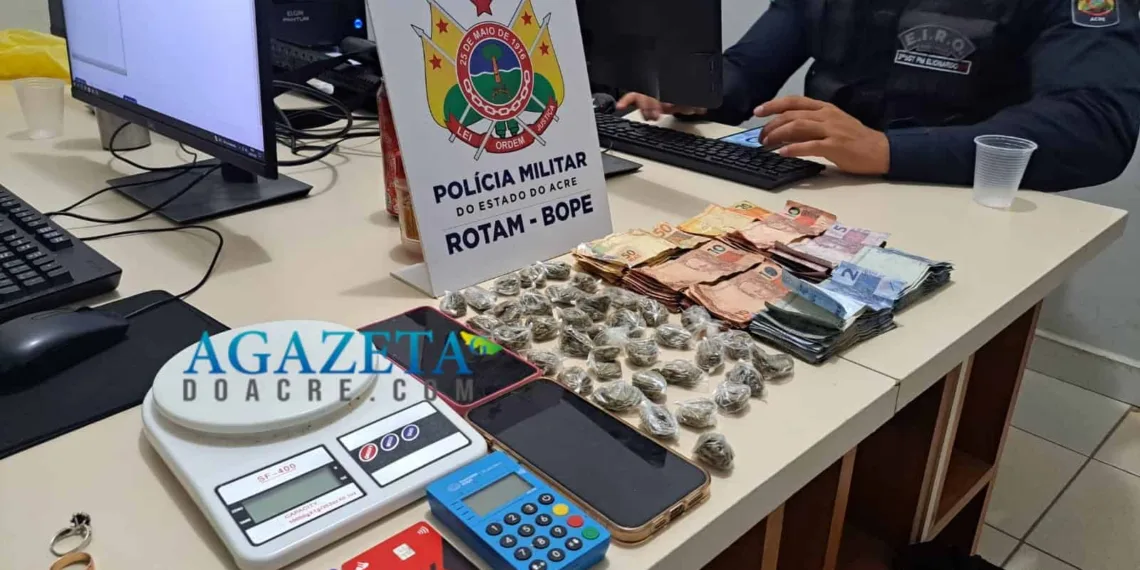 Casal é preso após polícia encontrar droga escondida dentro do freezer de um bar em Rio Branco