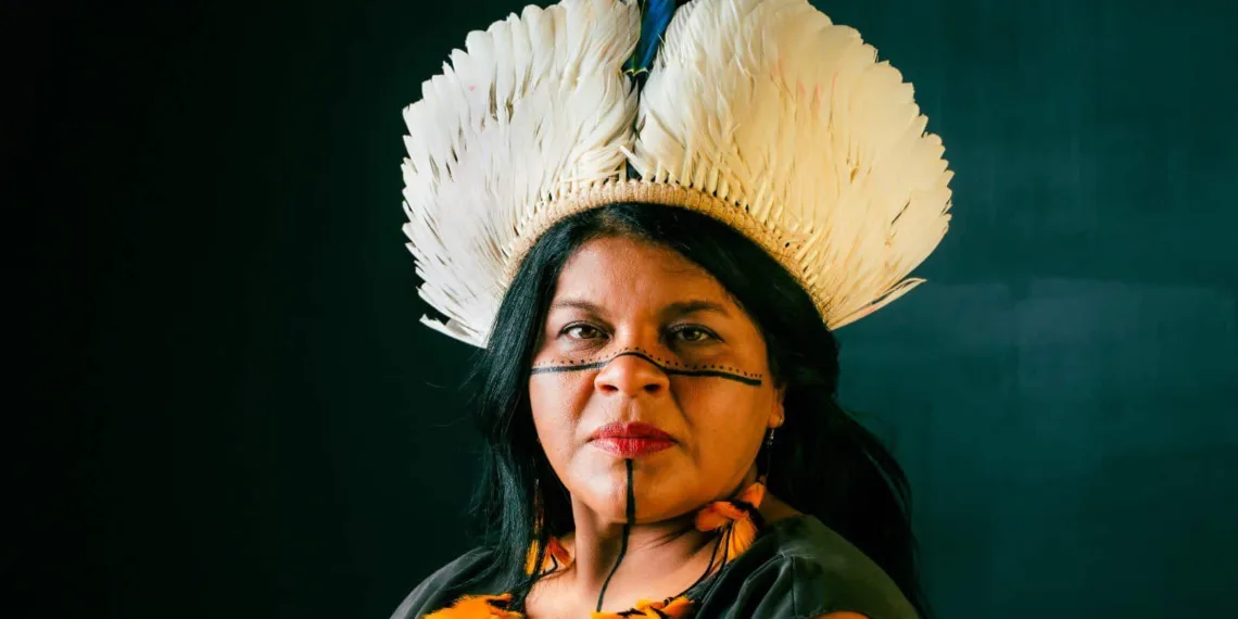 Ministra dos Povos Indígenas chega ao AC para festival Mariri Yawanawa
