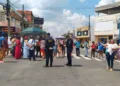Moradores de invasão no Irineu Serra bloqueiam ruas e fecham Terminal Urbano em protesto