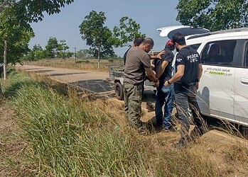 Homem é preso transportando droga escondida dentro da própria bota