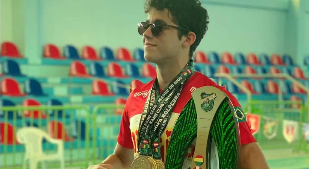 Jovem acreano ganha 8 medalhas de ouro em campeonato internacional de natação