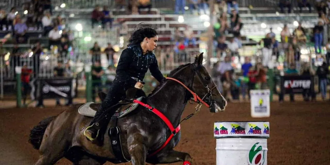 Prova dos Três Tambores movimentou a noite desta terça-feira, 1º, na Arena do Parque de Exposições, em Rio Branco. Foto: José Caminha/Secom