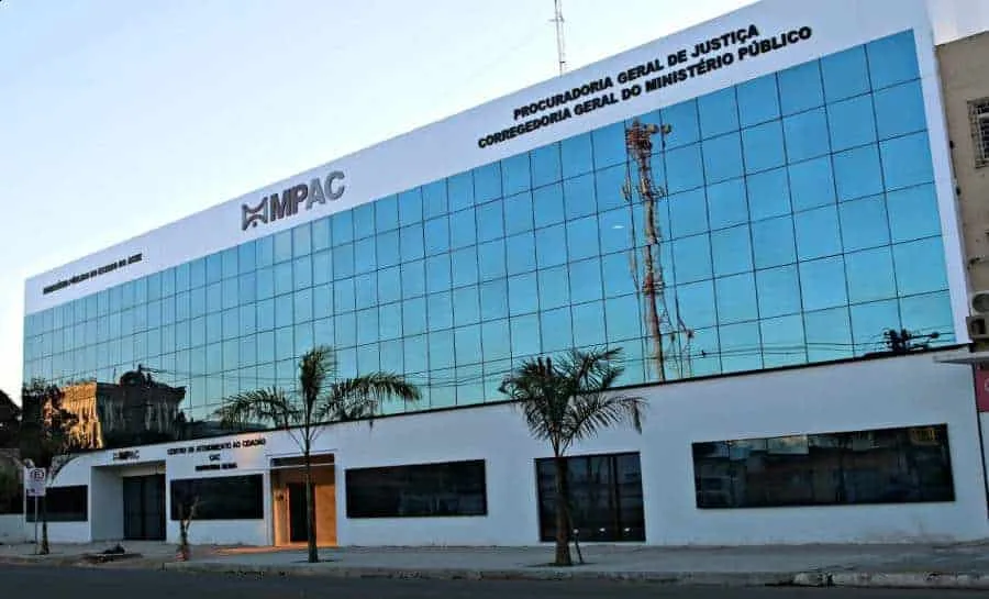 MP investiga servidor da saúde por acúmulo de cargos e possível descumprimento de jornada no interior do Acre 1 MP investiga servidor da saúde por acúmulo de cargos e possível descumprimento de jornada no interior do Acre