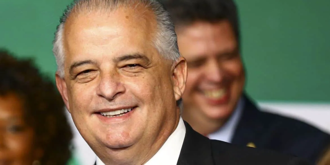 O presidente eleito, Luiz Inácio Lula da Silva, e o futuro ministro de Portos e Aeroportos, Márcio França, durante anúncio de novos ministros que comporão o governo.