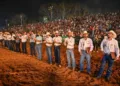 Público lota Parque de Exposições em abertura do Rodeio