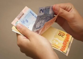 Salário mínimo ideal para sobreviver no Brasil deveria ser de quase R$ 7 mil, estima Dieese