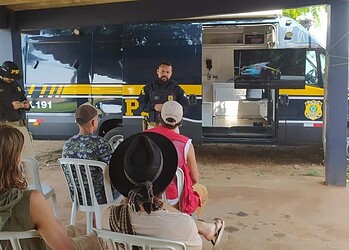 PRF realiza ações educativas e divulga novo aplicativo durante a Semana Nacional de Trânsito