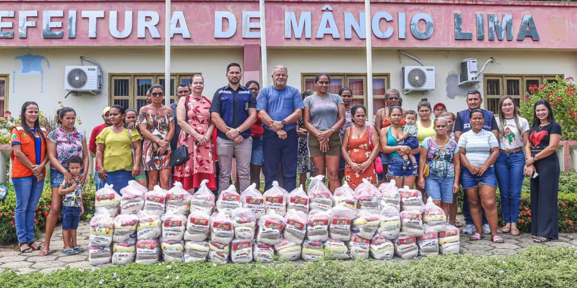 Governo envia 200 cestas básicas em apoio às famílias atingidas pelas tempestades em Mâncio Lima. Foto: Marcos Santos/Secom