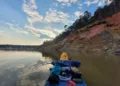 Explorador belga percorre a Amazônia de canoa e rema de Boa Vista a Rio Branco, no Acre