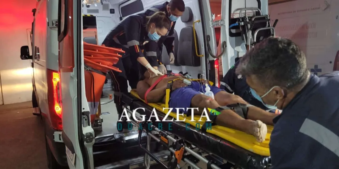 Homem aparentando transtorno mental é atropelado na Avenida Ceará