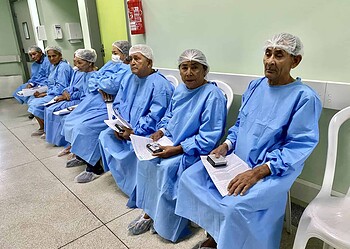 180 pacientes são beneficiados com cirurgia oftalmológica. Foto: Pablo Azevedo/ Secom