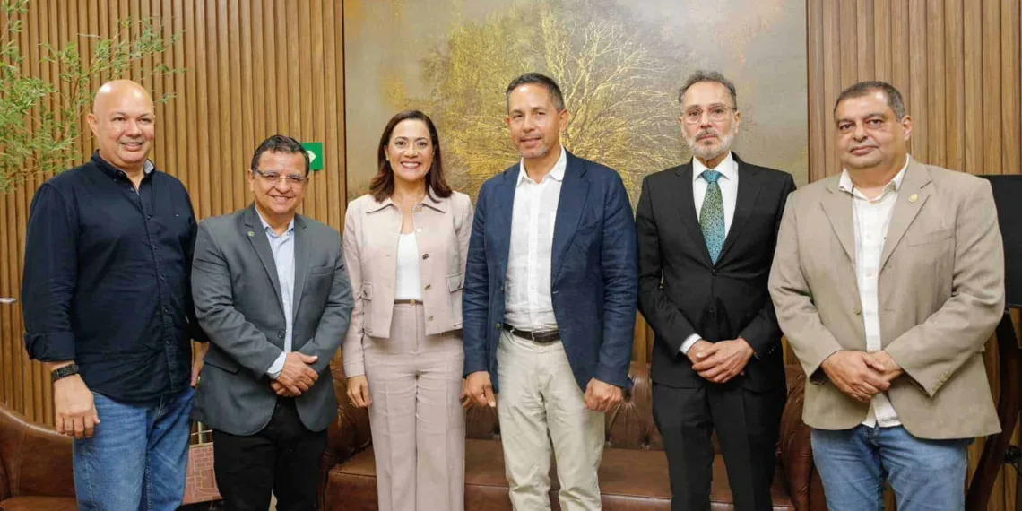 Governadora Mailza deu boas-vindas ao embaixador peruano e garantiu apoio do estado para as pautas comerciais entre os países. Foto: Sérgio Vale