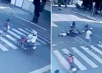 Mãe e filha de 4 meses são atropeladas por moto no Centro de Rio Branco e criança é arremessada; veja o vídeo