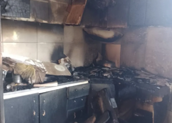 Família que teve cozinha incendiada pede ajuda para custear objetos perdidos