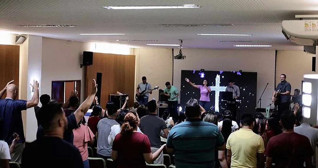Culto “24 horas de adoração e clamor”, que aconteceu na Filmoteca Acreana. (Foto: Reprodução)