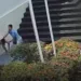 Vídeo mostra homem sendo esfaqueado em tentativa de assalto no Centro Rio Branco