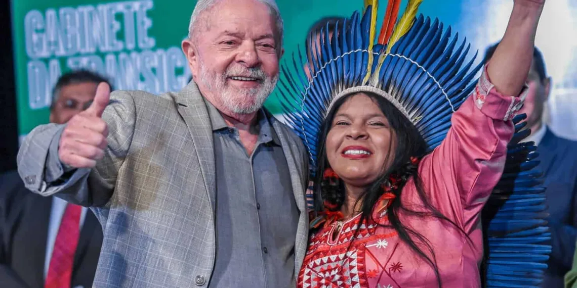 No Dia da Amazônia, Lula assina homologação de terra indígena no Acre