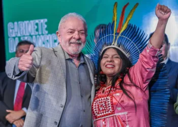 No Dia da Amazônia, Lula assina homologação de terra indígena no Acre