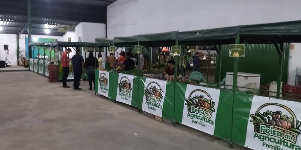 Feira reúne produtores das regionais de Rio Branco e Bujari, ficando disponível ao público das 5 às 11h, no pátio da Secretaria de Agricultura. Foto: cedida