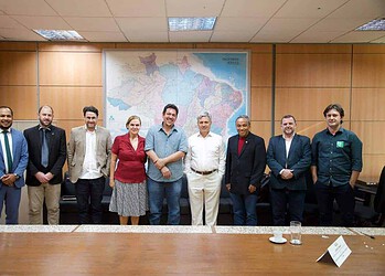 Superintendente do MDA no Acre apresenta os desafios da Agricultura Familiar no estado ao ministro Paulo Teixeira