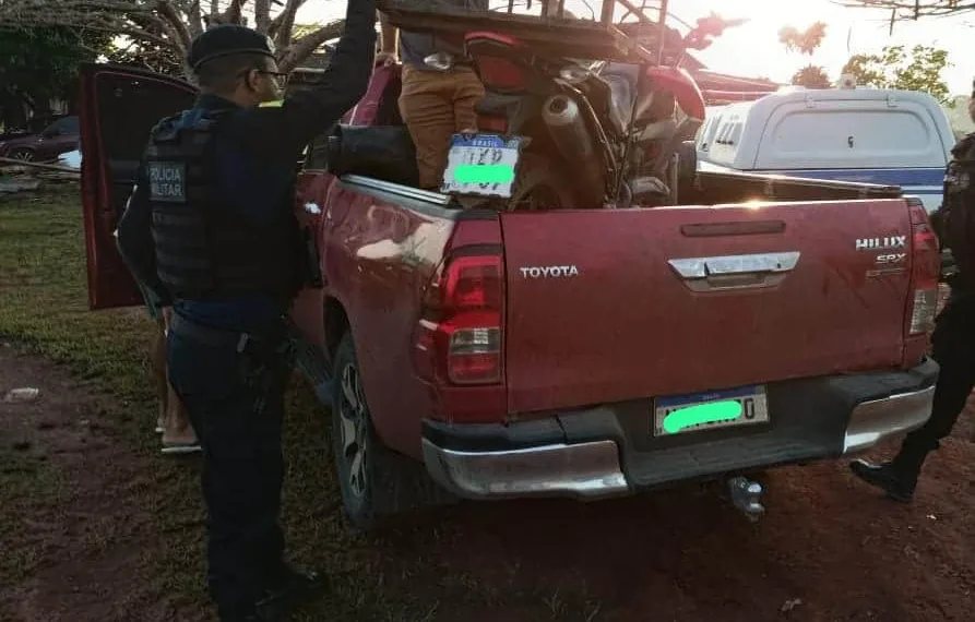 Polícia recupera motocicleta e prende suspeito de roubo a supermercado