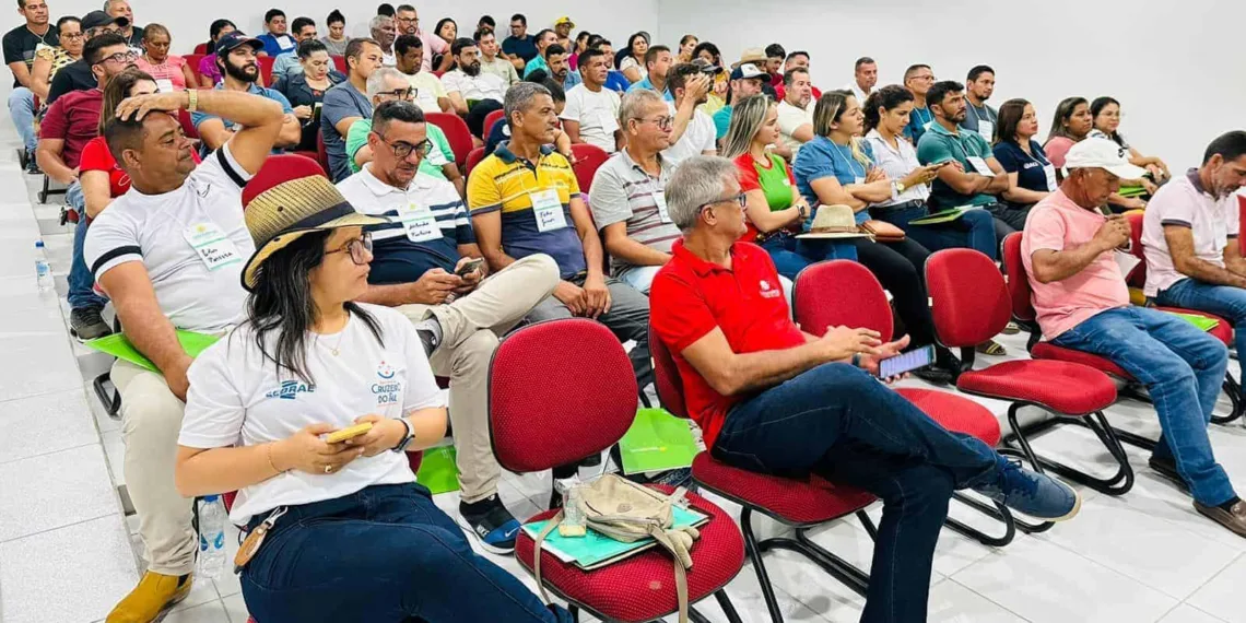 Sistema OCB ministra curso de cooperativismo para fortalecer o café em Cruzeiro do Sul