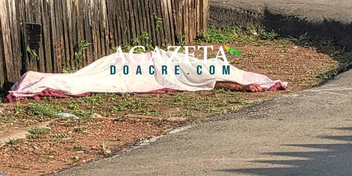 Corpo é encontrado com ferimentos de faca em esquina no bairro Aeroporto Velho