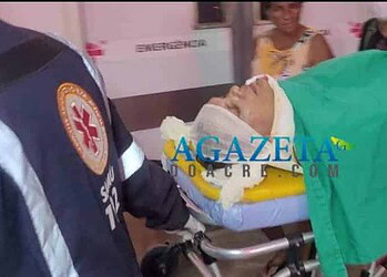 Motociclista tenta desviar de buraco na BR-317 e sofre acidente grave