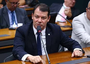 Roberto Duarte alerta sobre 'apagão' na Saúde e Educação