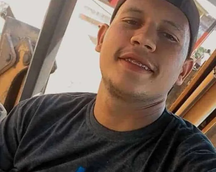 Família pede ajuda para encontrar jovem desaparecido em Rio Branco