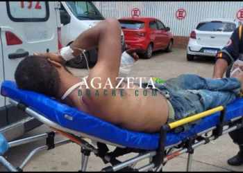 Homem é ferido com golpes de faca enquanto trabalhava, na região do 2º Distrito