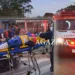 Motociclista sofre fratura exposta após avançar na contramão para ultrapassar caminhonete