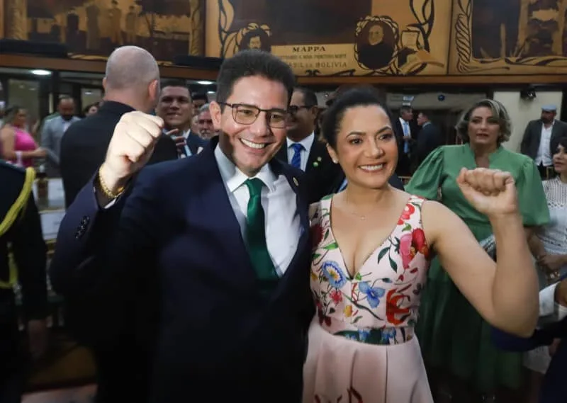 Gladson diz que Mailza é sua candidata ao governo em 2026: 'serei candidato ao Senado'