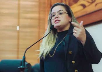 Michelle Melo diz ter sido ameaçada em ligação anônima: 'ninguém vai me calar'