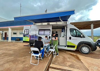 Van dos Direitos levando assistência jurídica integral e gratuita para a população. Foto: Felícia Lanay/ Ascom DPE