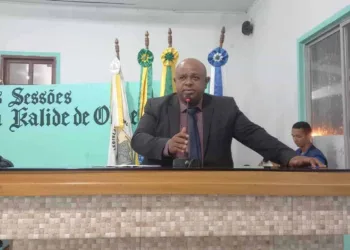 Em ato histórico, Câmara do Bujari cassa mandato de vereador Gilvan Souza que ameaçou agredir colega vereadora