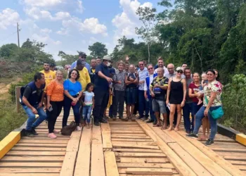 Prefeitura de Rio Branco lança ordem de serviço para construção da ponte sobre o Rio Caipora no Moreno Maia