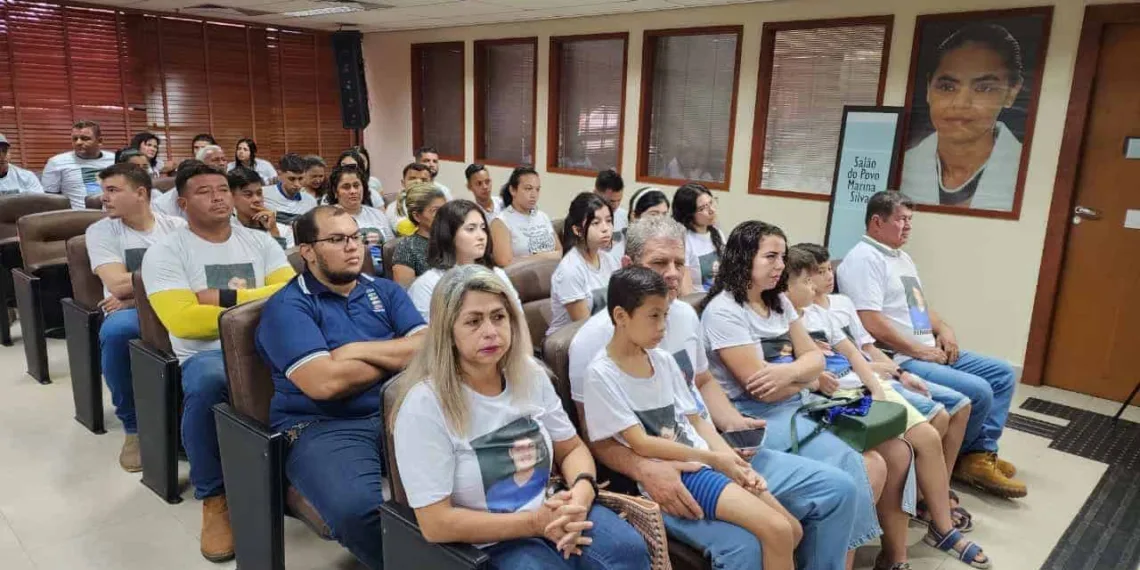 Familiares de jovem degolado por linha chilena pedem justiça; Aleac aprova lei que abole venda e uso do cerol